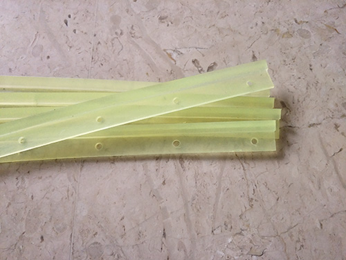 聚氨酯刮砂条